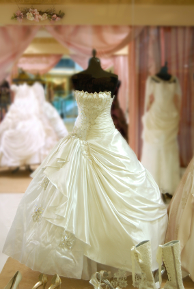 bridal gowns that benefit cancer